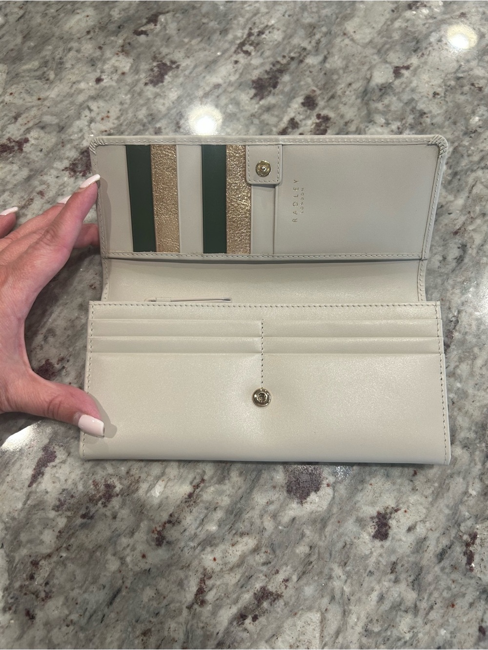 RADLEY LONDON Cream Leather Trifold Wallet - NWOT - Picture 4 of 5